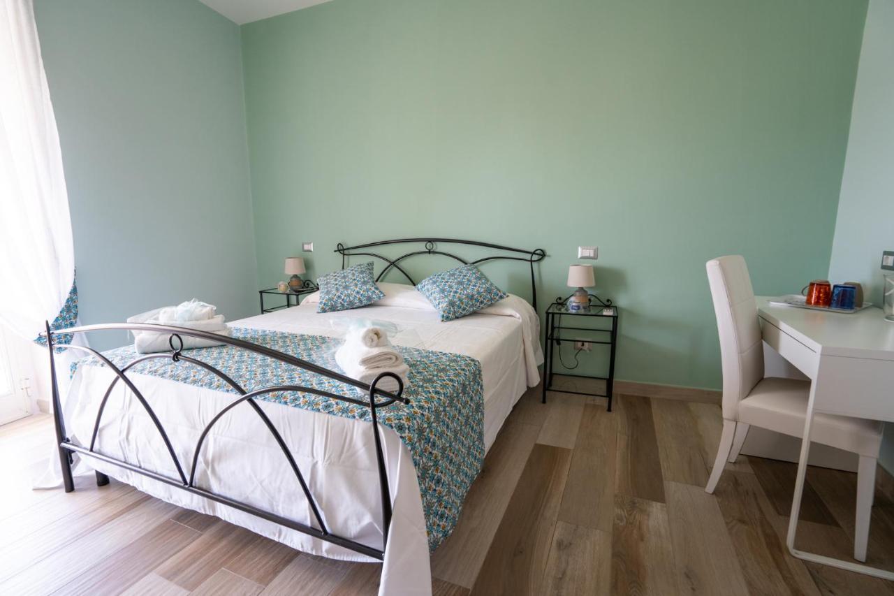 ---5 Minutes From The Sea ---Panorama And A-C Bed & Breakfast วิเอตริ ภายนอก รูปภาพ